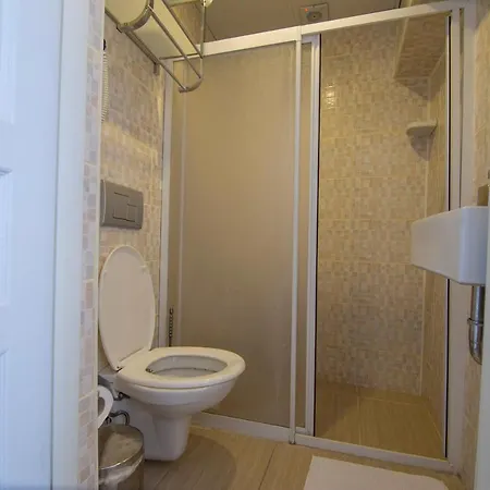 Kamelya Cave (adults Only) Hostel