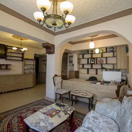 Kamelya Cave (adults Only) Hostel