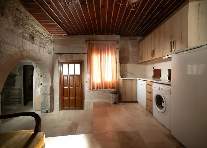 Kamelya Cave (adults Only) *